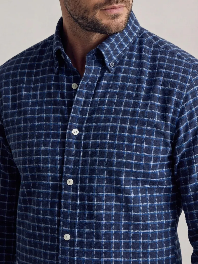 Easy-iron plain white poplin shirt