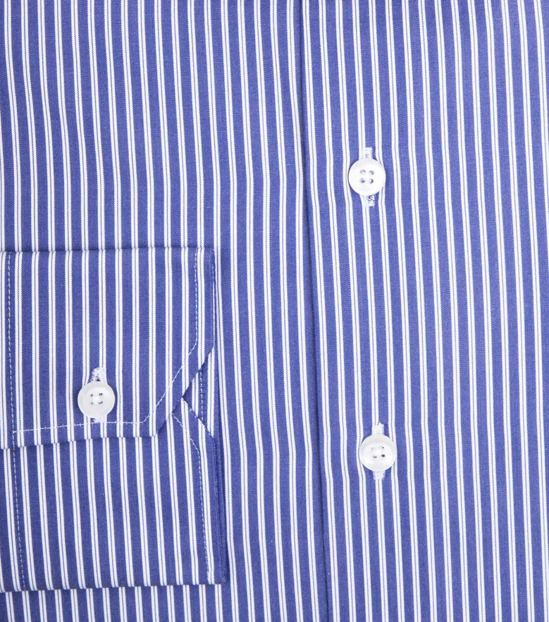 Easy-iron plain white poplin shirt