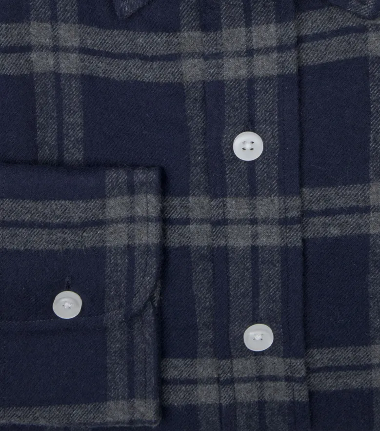 Easy-iron plain white poplin shirt